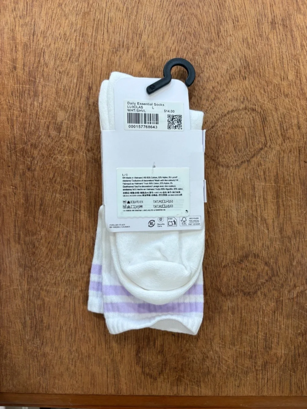 Lululemon daily essential socks crew white/lavendar
